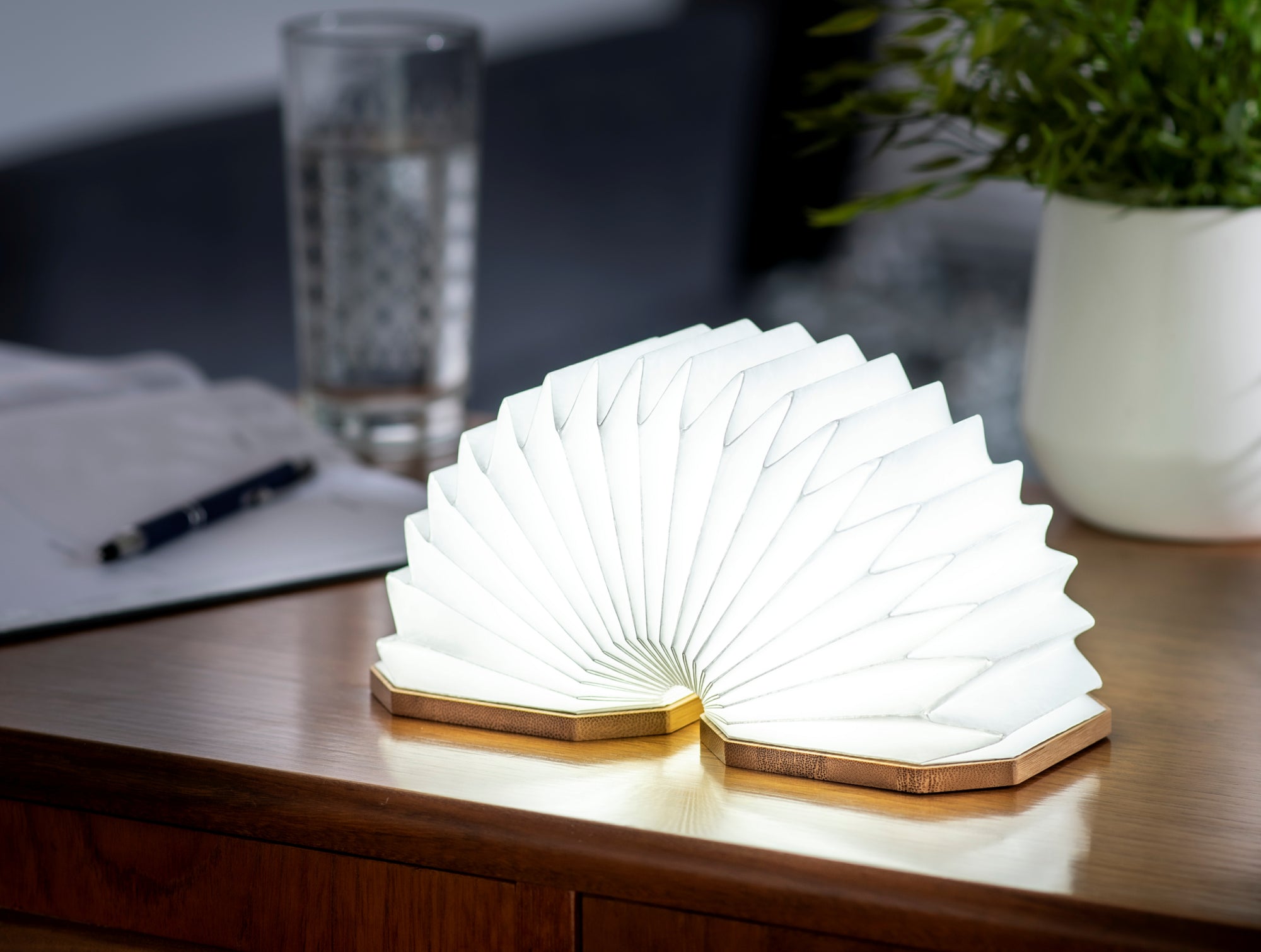 Ging-Ko Smart Accordion Lamp - Walnut