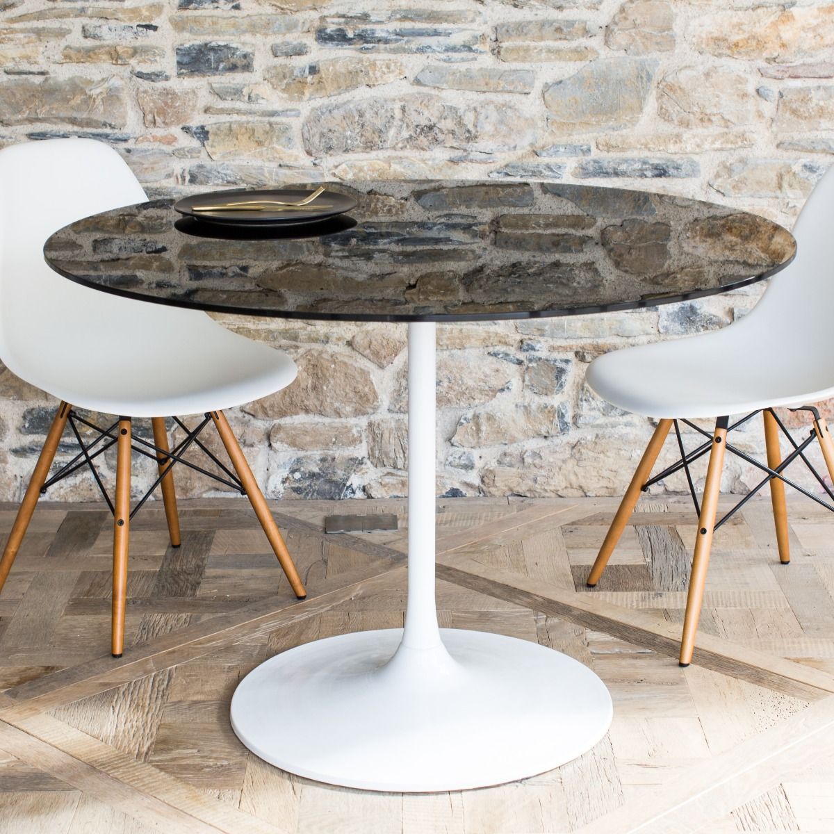 Gillmore Space Swan Large Circular Dining Table Clear Glass Top 110cm